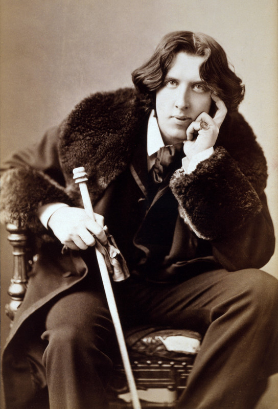 Oscar_Wilde_3g07095u-adjust.jpg