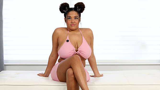 NetGirl 24 12 18 Megan