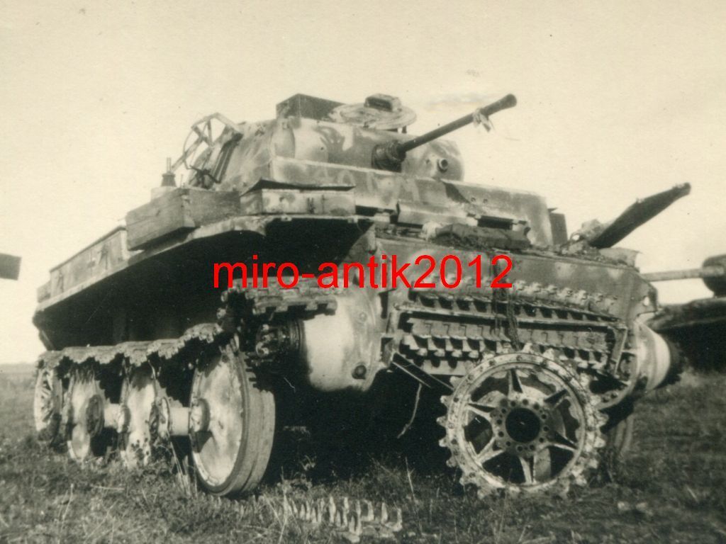 Wehrmacht, zerstörter deutscher Panzer, Nahaufna