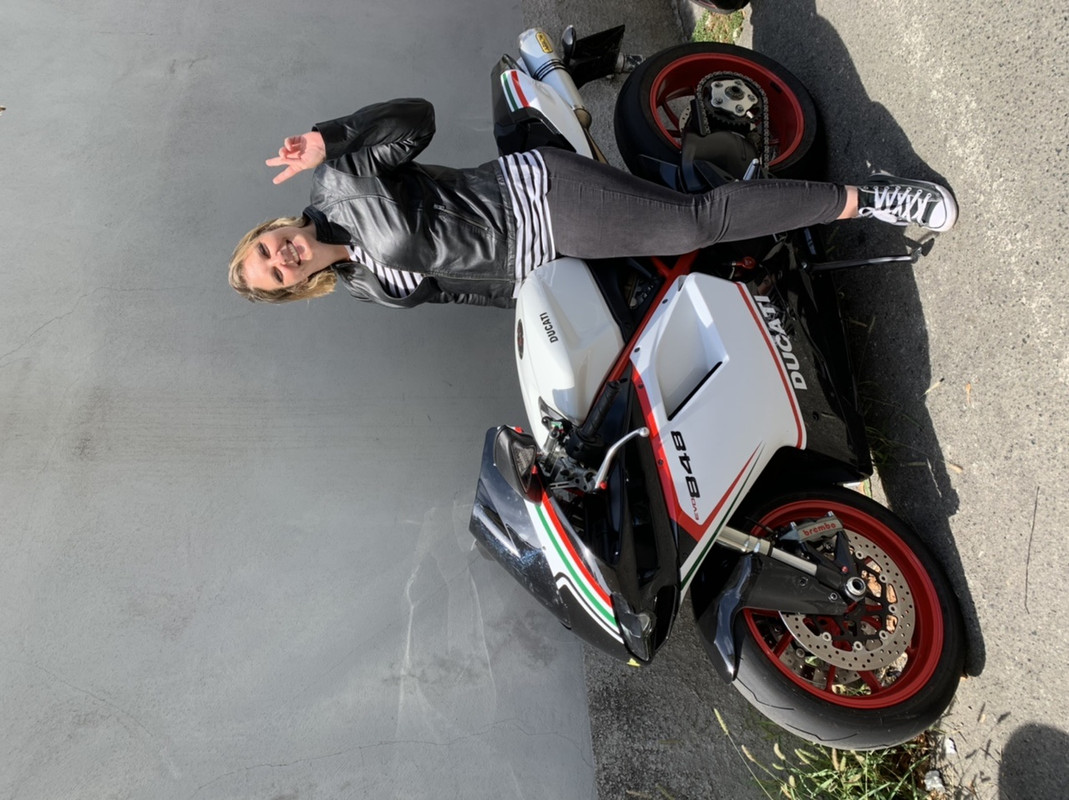 774EFF79-5273-497F-8388-B4CDC972CFE9