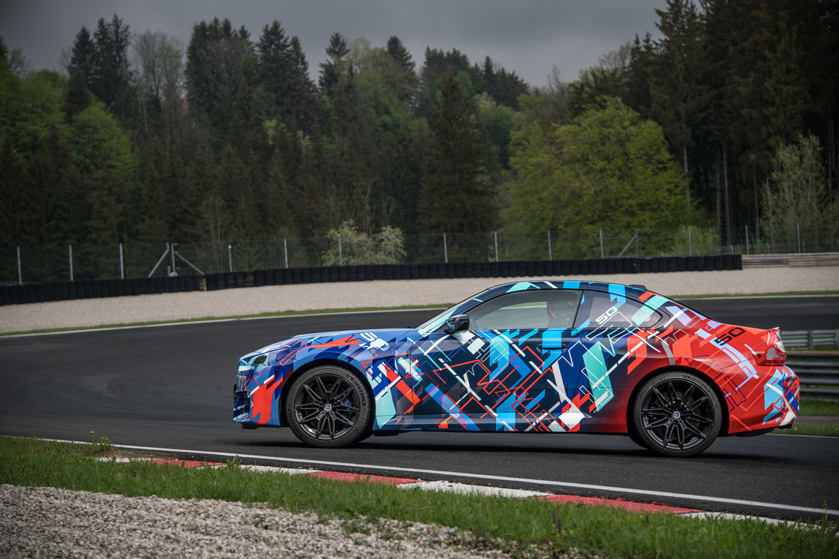 P90468030_highRes_the-all-new-bmw-m2-u
