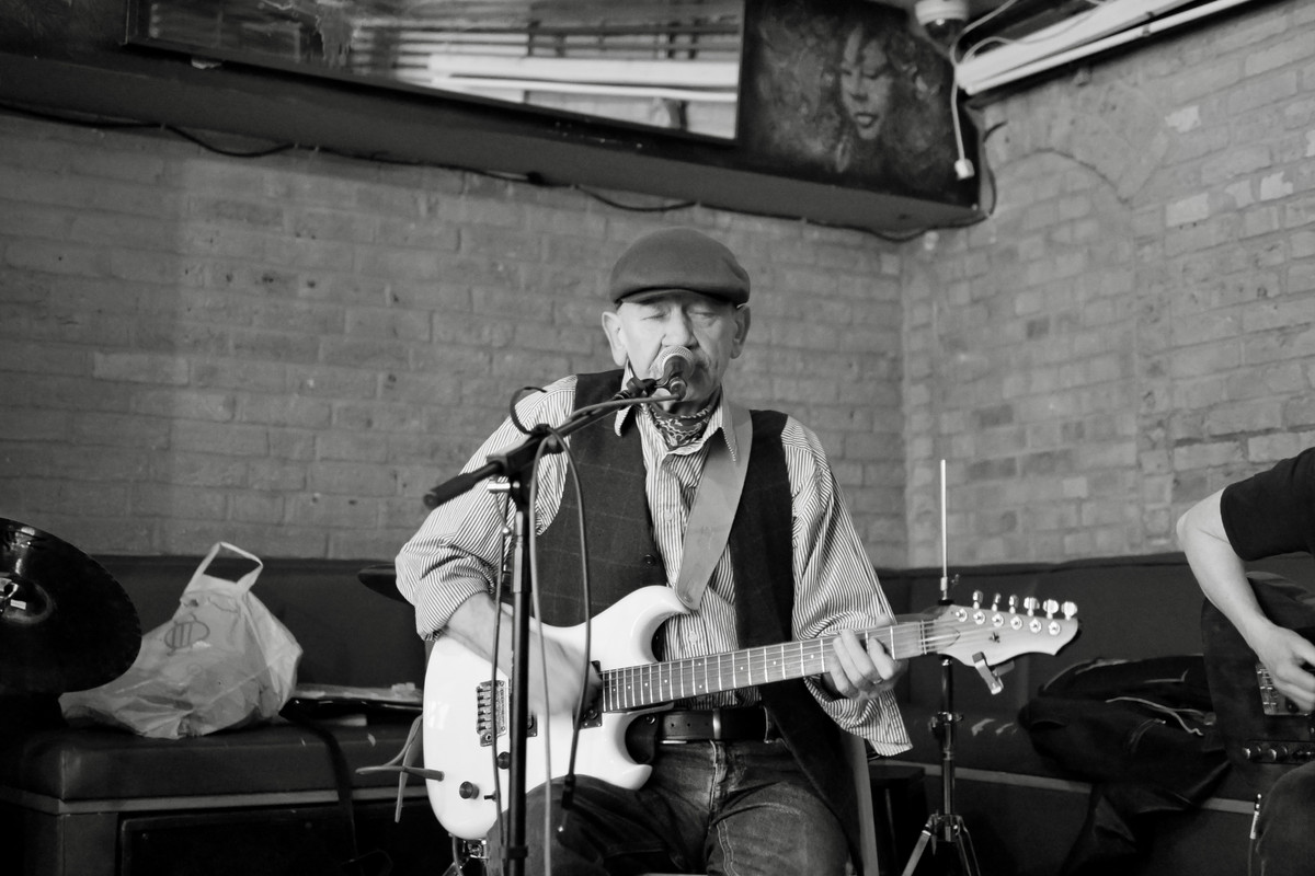 39657EBA-685D-40D3-89CC-95D70DEEDDF9