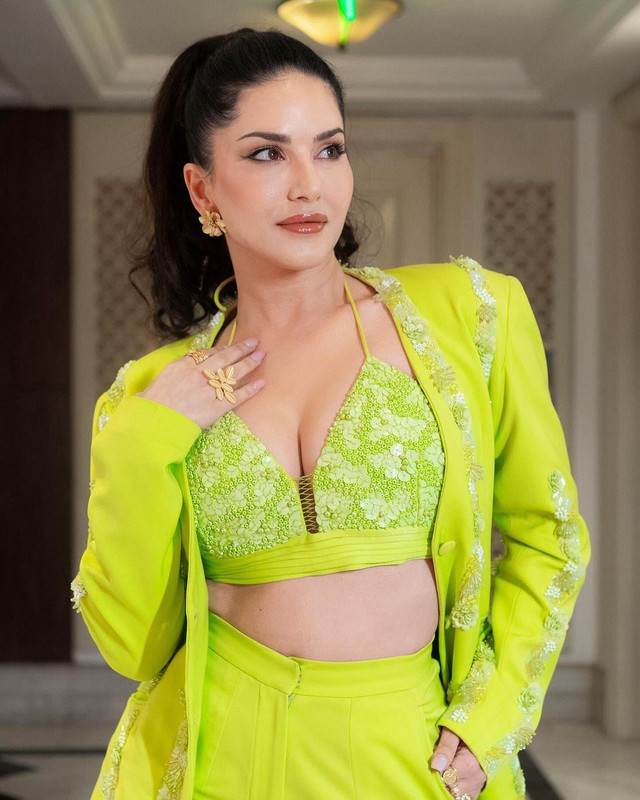 Sunny-Leone-Pic-1.jpg