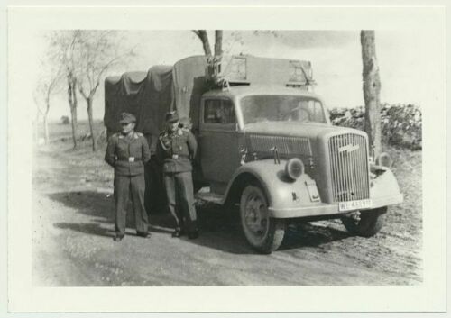 Fallschirmjäger Transportflotte Luftwaffe LKW Opel Blitz