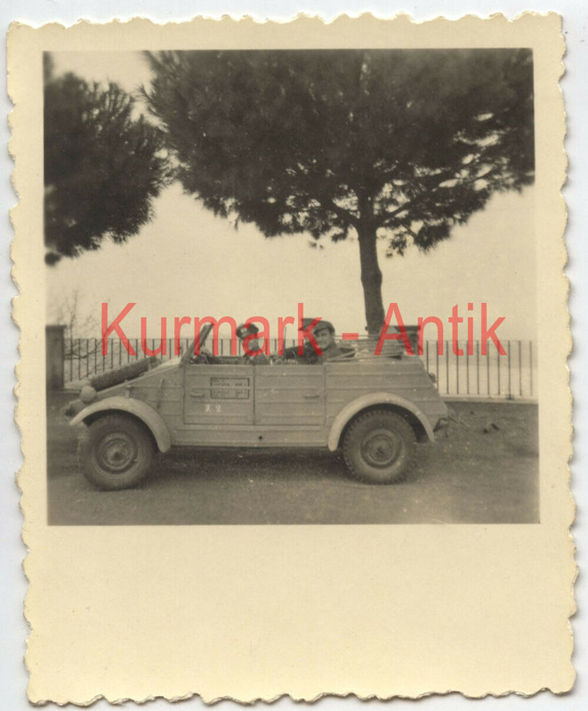 Foto Wehrmacht Stug Abtl. 197 Sturmgeschütz Panzer PKW VW Kübel 