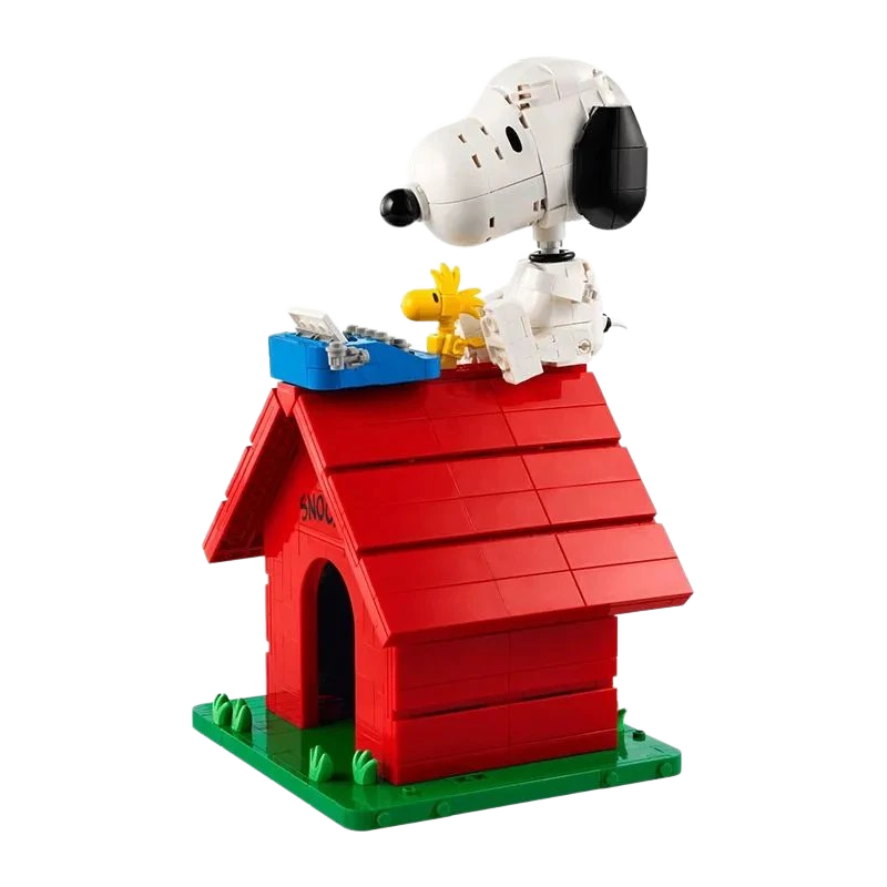 Lego Snoopy's Doghouse