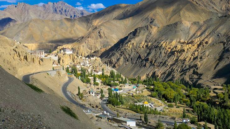 Ladakh Kashmir travel and tour planning