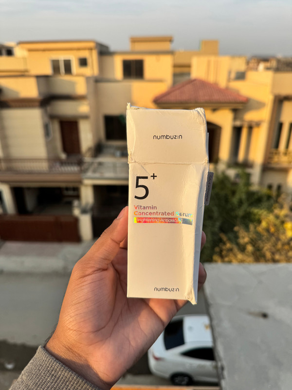 Numbuzin 5+ Vitamin Concentrated Brightening Antioxidant Serum 30 ML (Just Box rough , Bottle is Fresh and complete in quantity). - image 2