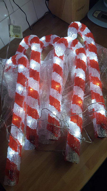 E56A7526-1C25-4E99-A710-7AF700D3A335