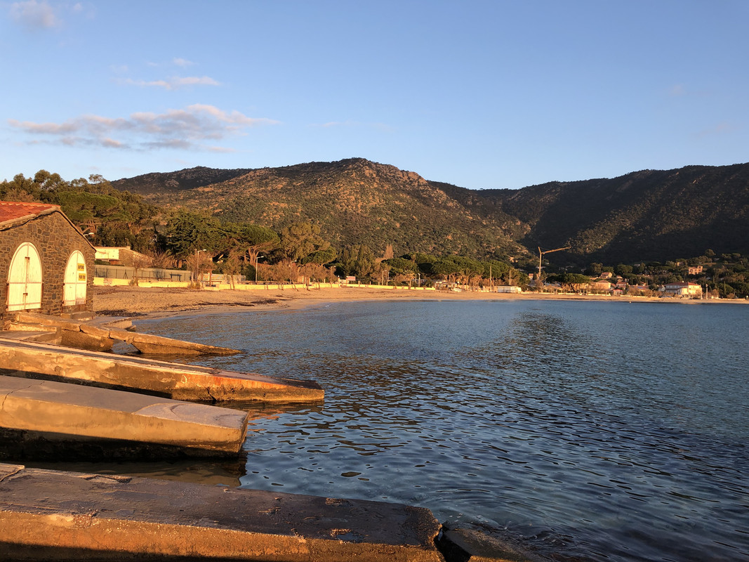 060C29F7-479A-4CF6-AC9B-A44F1D05A44F