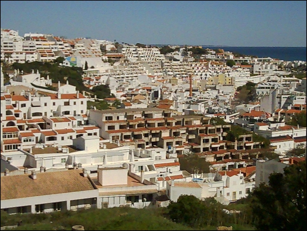 Albufeira old town rooftops 290326 (6)