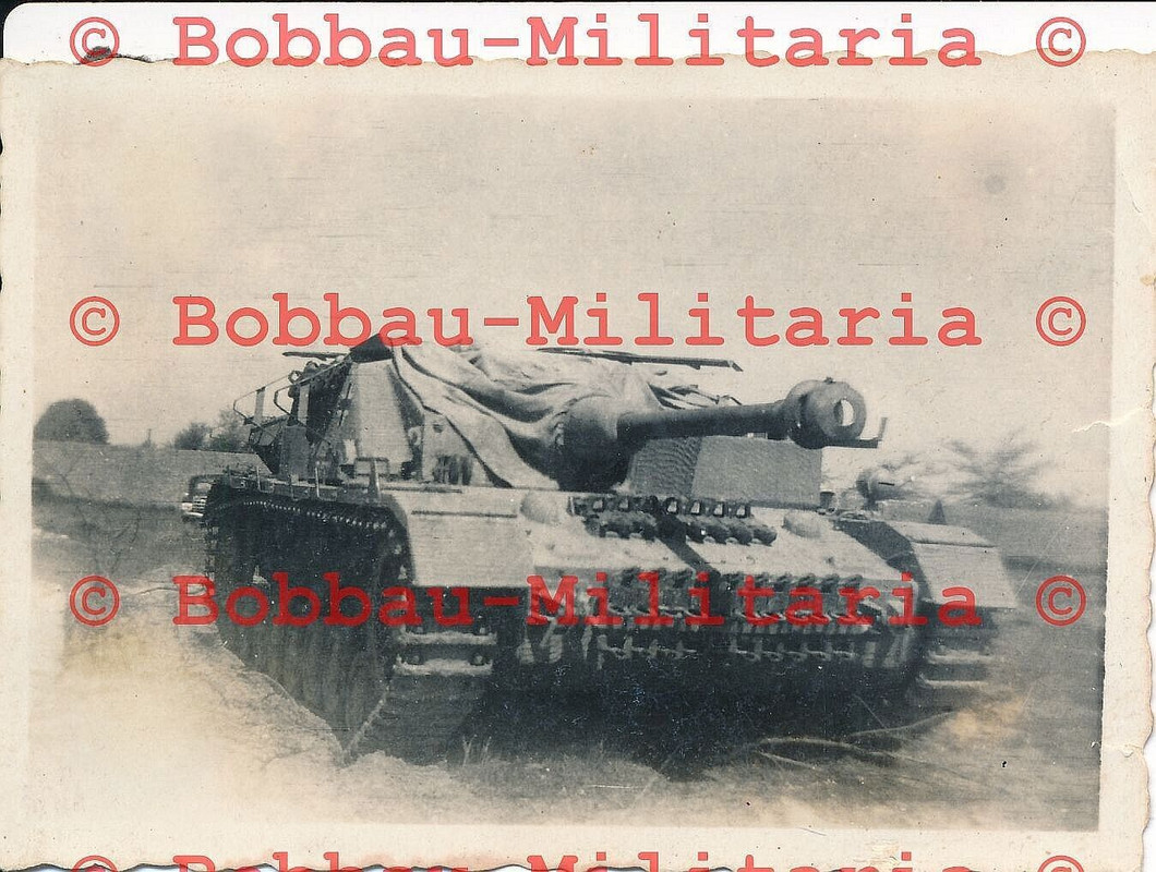 STuG III Langrohr Sturmgeschütz 1944 Zimmerit Halterung für Seitenschürzen