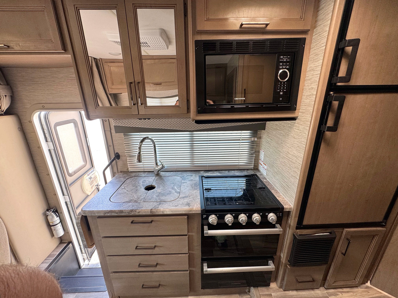 Vehicle thumbnail 35