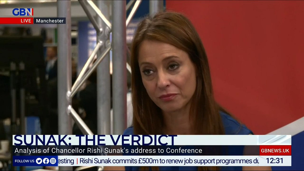 10.04 - 12.00.00 - The Briefing Lunchtime with Gloria De Piero. Your ....ts_snapshot_32.34.530
