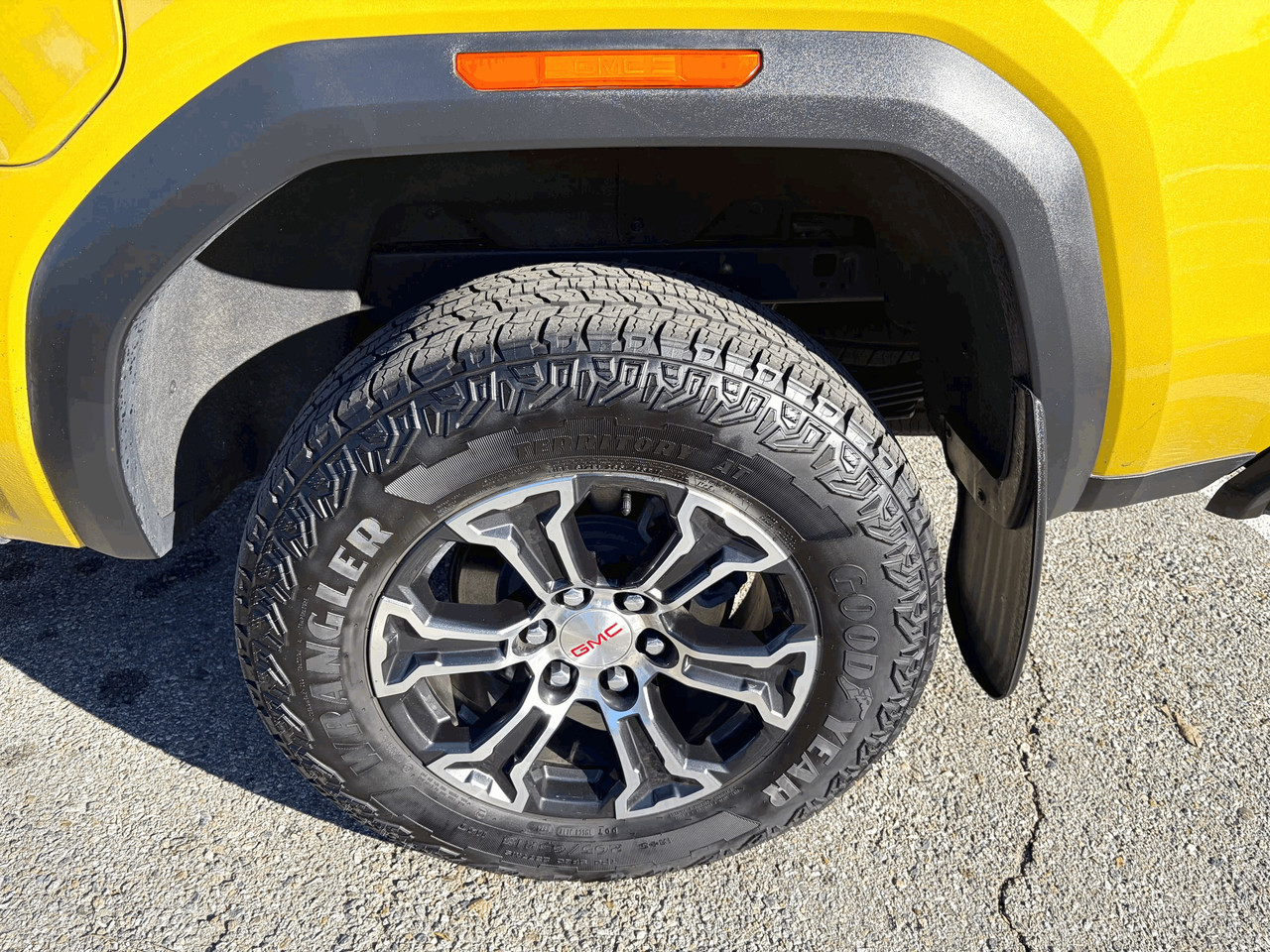 Vehicle thumbnail 15