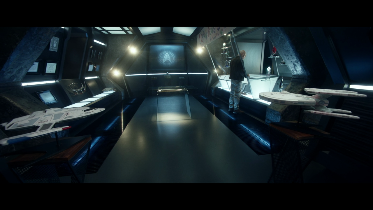 Star Trek - Picard (2020) S01E01 Remembrance REPACK (1080p AMZN Webrip x265 10bit EAC3 5.1 - Goki)