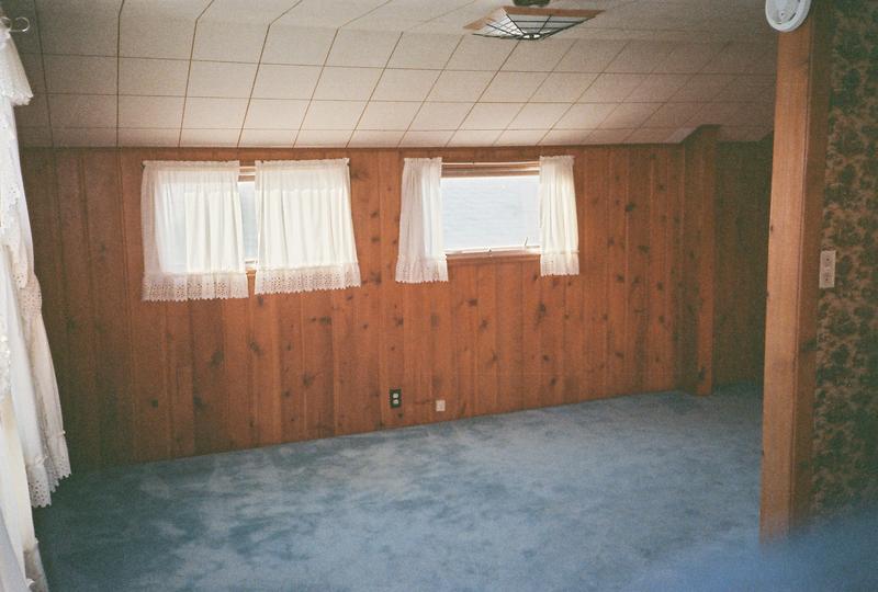 R1-05736-0011.jpg