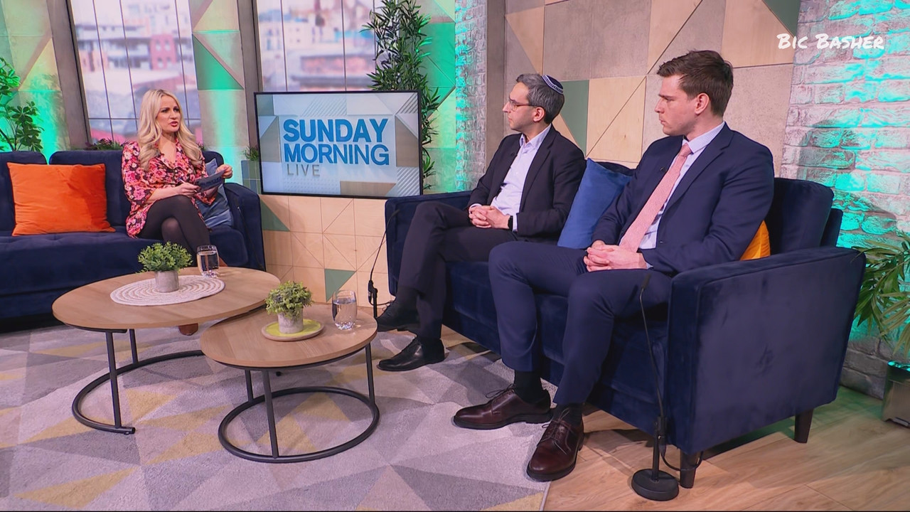 Sunday.Morning.Live.S00E23.ts_snapshot_00.38.13.922