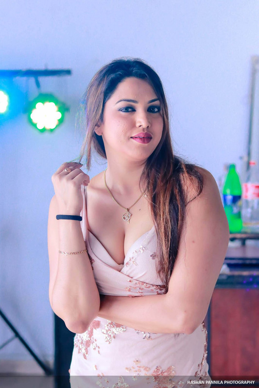 srilankanmodel_1543333131_2522811