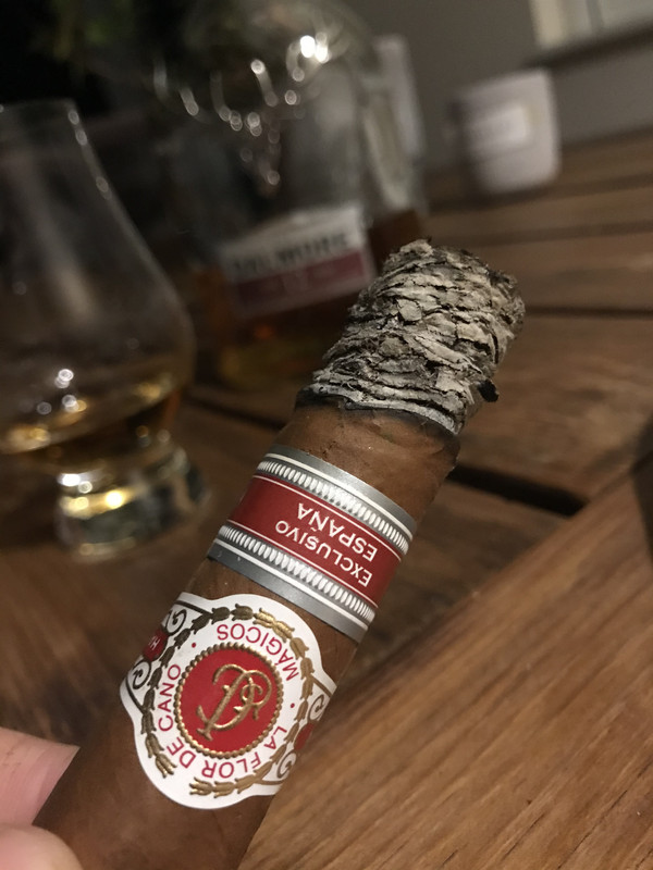 F26125E4-7C4D-4A28-8A0A-D4B3A257D71F