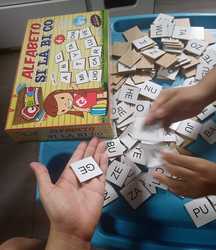 Carlu Brinquedos – Alfabeto Silábico Jogo de Escrita 150 Peças, 4+ Anos, Multicor, 3018