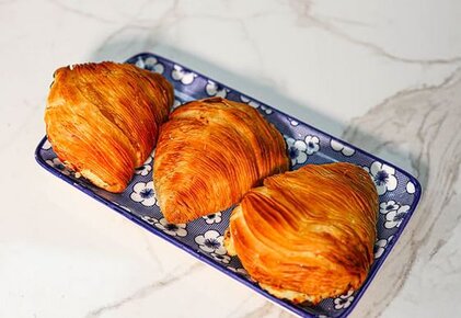 https://i.postimg.cc/yd2bMY5q/Sfogliatella-Riccia-Rid.jpg