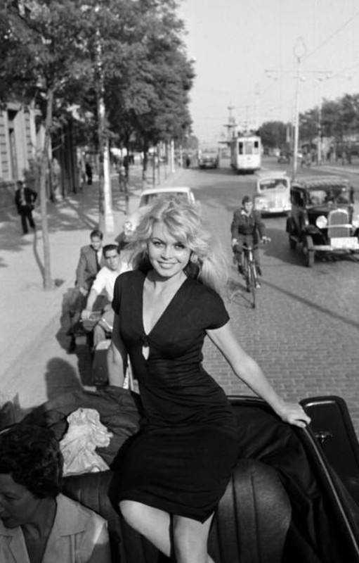 222E13F5-03E7-43A0-A8E0-0CDF8C3D5065