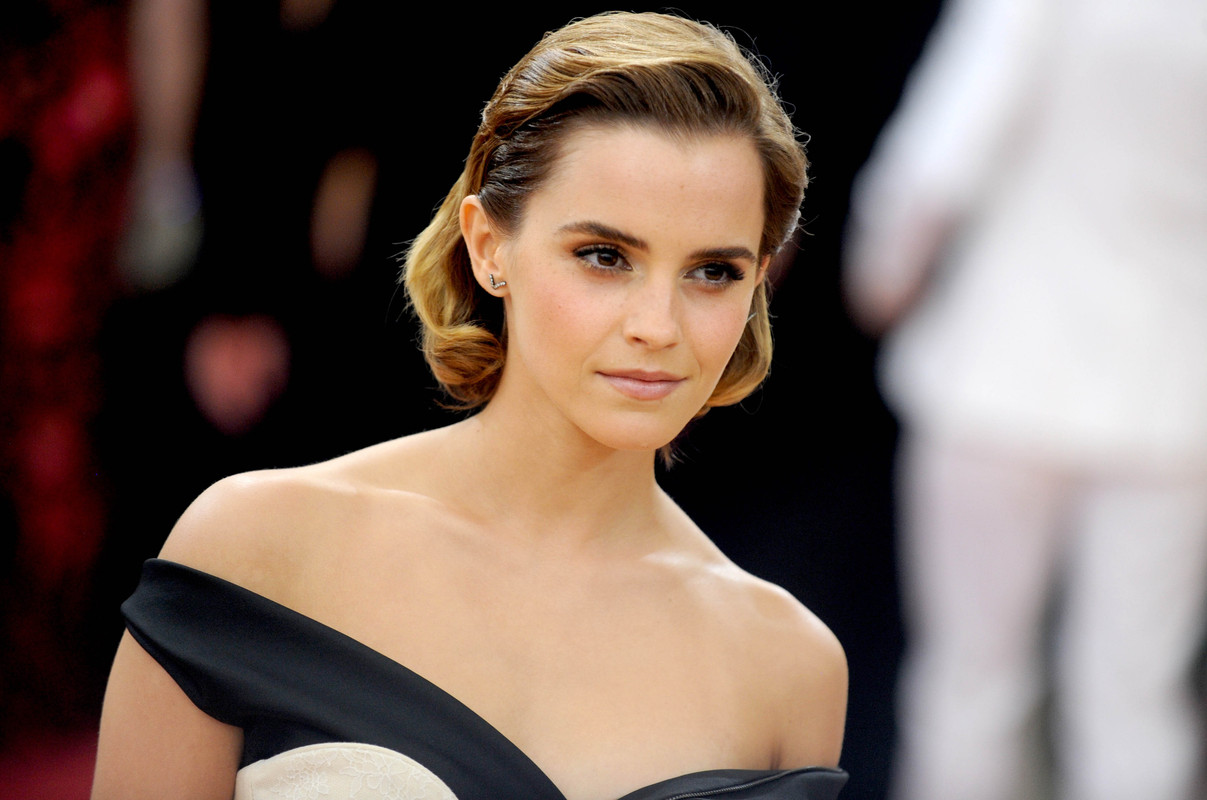 emmawatson-updates.com (230)