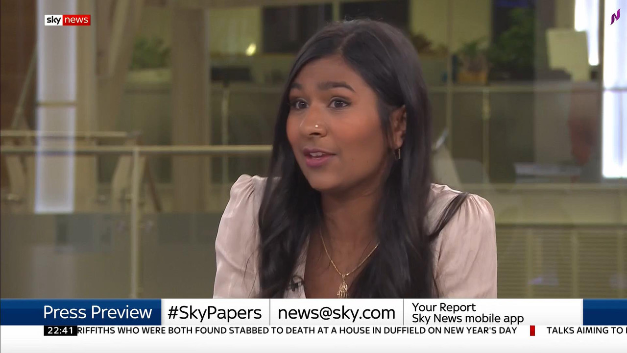 02 January - 22.00.00 - Sky News At Ten. Anna Botting with the m
