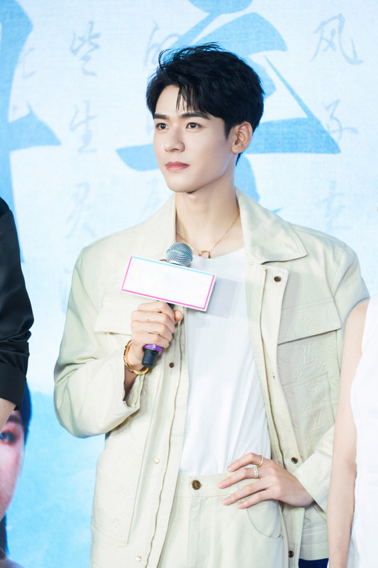 006DurXoly1hg4ih20ttnj34qv74bx6v