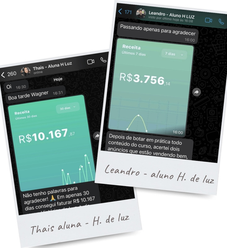 Mulher feliz usando um notebook em um ambiente de trabalho criativo