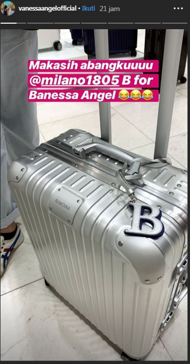 Hadiah koper dari Milano Lubis untuk Vanessa Angel 