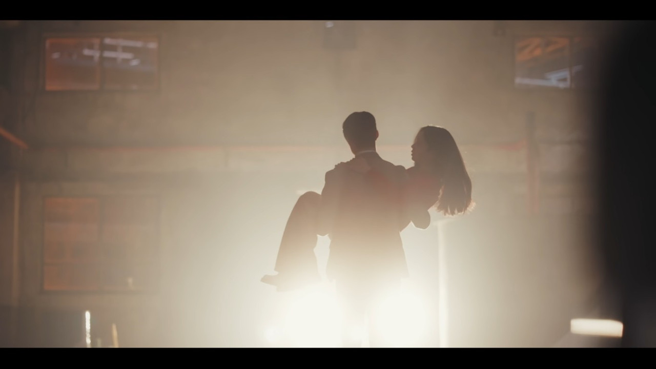 VS Netflix Dynamite Kiss E5Go Da rim Is Mine From Headto Toe 3 15