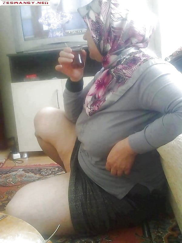 C:\Users\lenovo\Pictures\Saved Pictures\muslim woman\https___ep8.xhcdn.com_000_150_818_266_1000.jpg