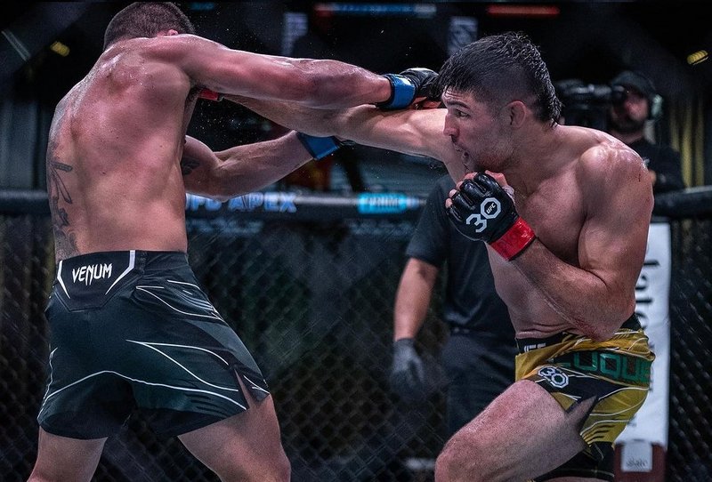 Заплати след UFC on ESPN: Луке - дос Аньос