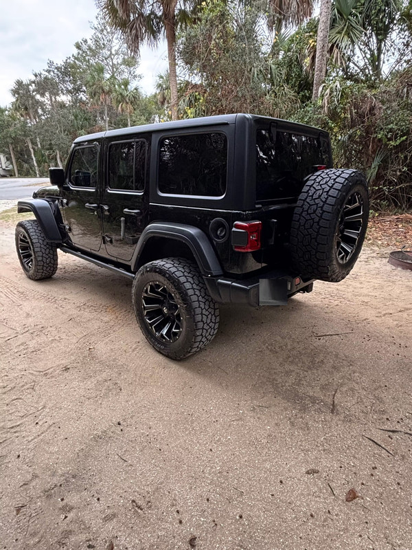 Vehicle thumbnail 14