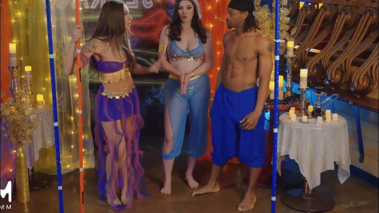 Jerkaoke Pornstar Alyx Star (1080).mp4_snapshot_07.44.000