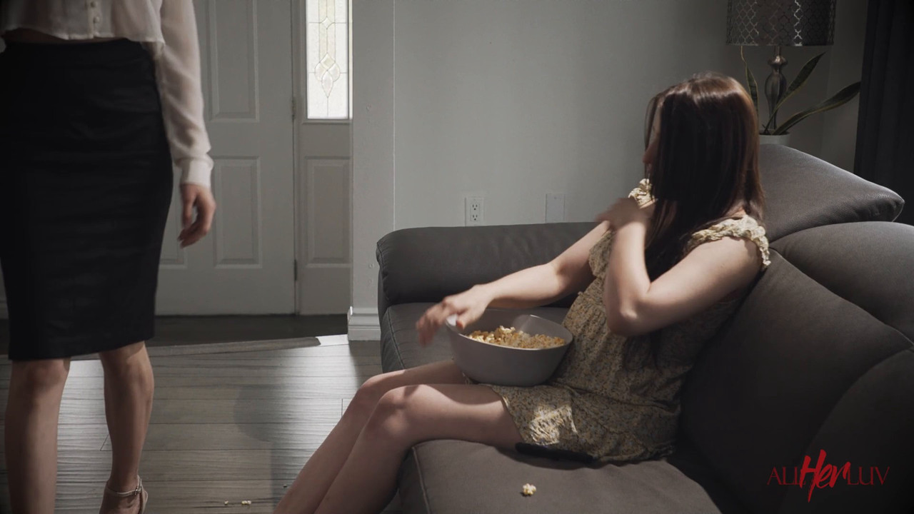 Aiden Ashley Aubree Valentine - The Girl In The Basement Pt 1 - ALLHERLUV.mkv.0002