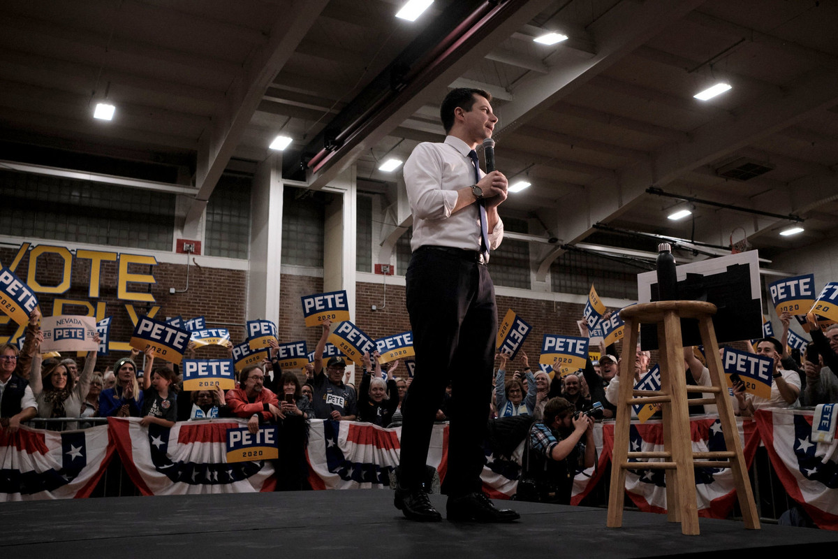 Pete Buttigieg addressing his voters during his campaign in Nevada