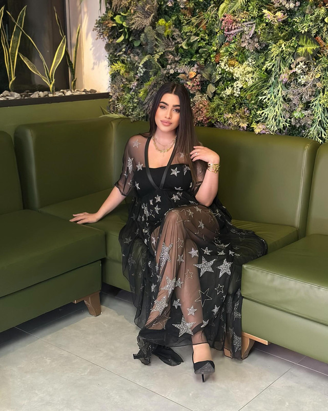 إليسا أندونيان صور 2026 | لقطات ساخنة - عري إليسا أندونيان 2025! Elissaandonian-1756227510243
