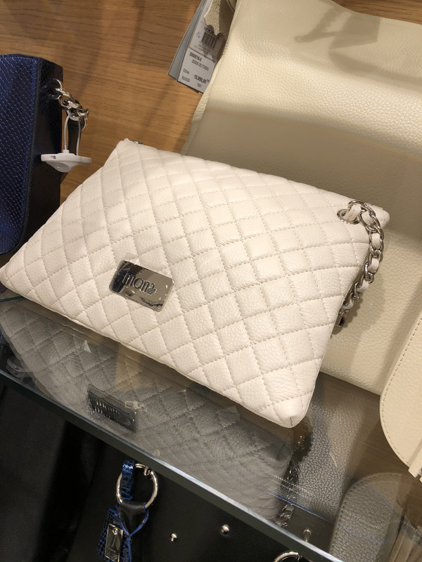 A81AAA46-2D79-4F26-806B-779BED854368