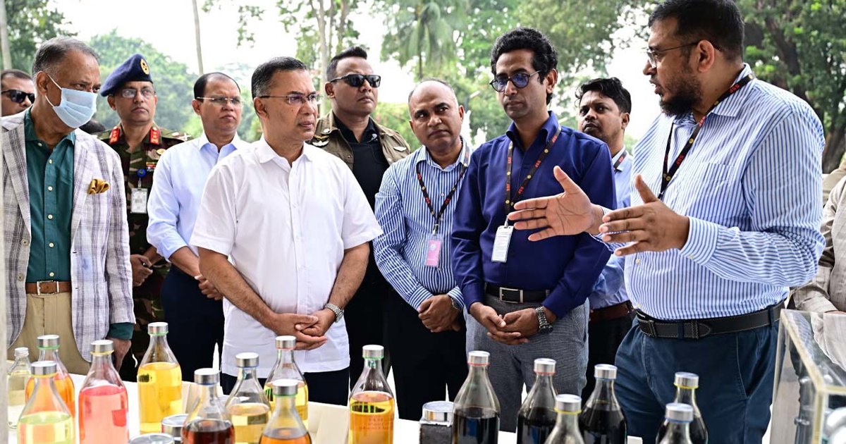 বর্জ্য থেকে জ্বালানি তেল উৎপাদনের প্রকল্প দেখলেন প্রধানমন্ত্রী