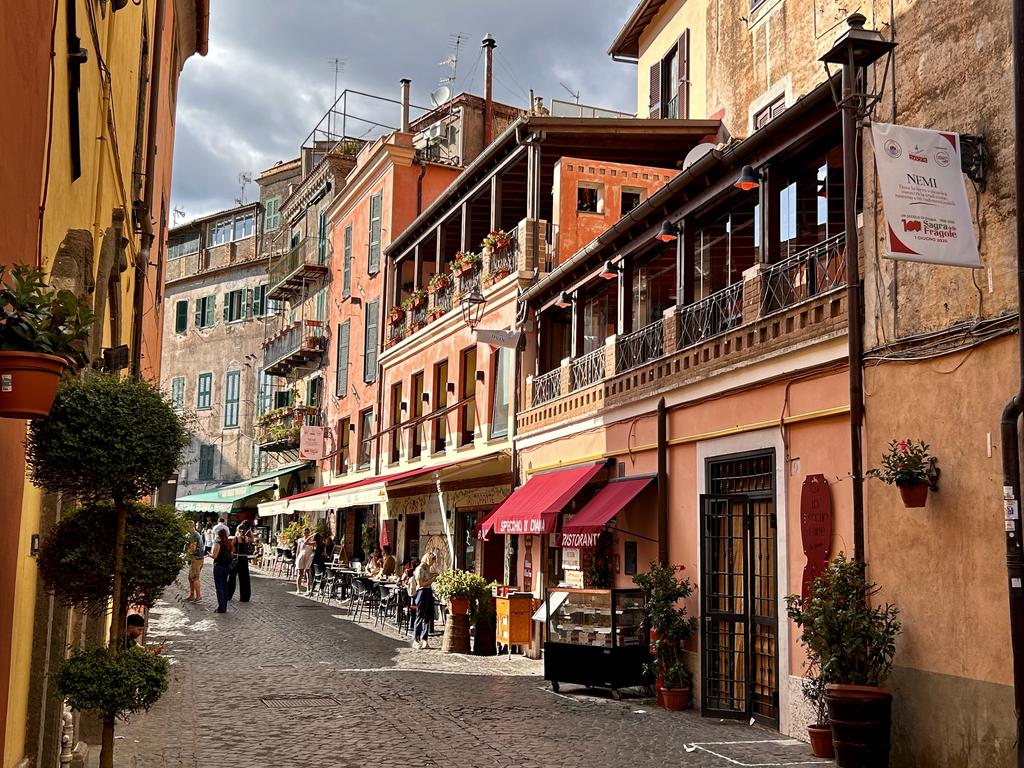 Жаркий сентябрь на побережье Тирренского моря. Жаркий сентябрь на побережье Тирренского моря.