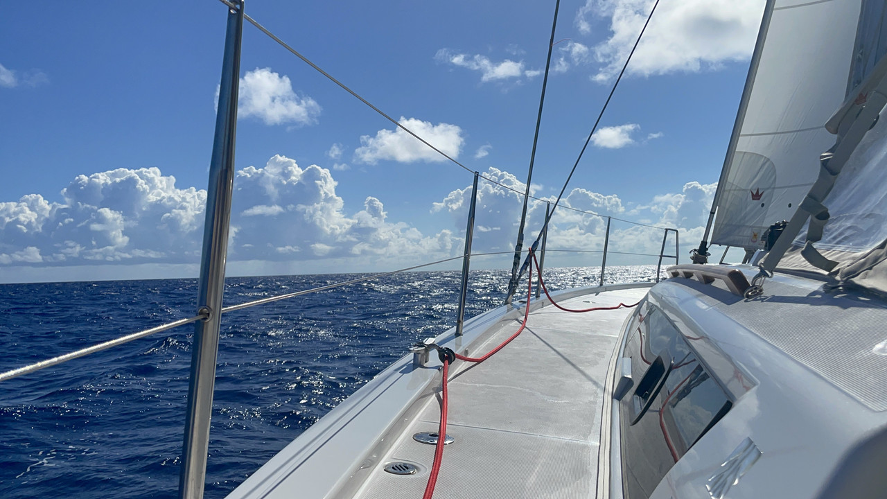 7ECA5AE7-4113-4DBC-A02C-08DFF7D31CAE