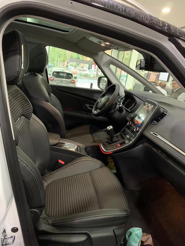 BD5831C4-2C30-4F0A-9E60-F0E607F44285