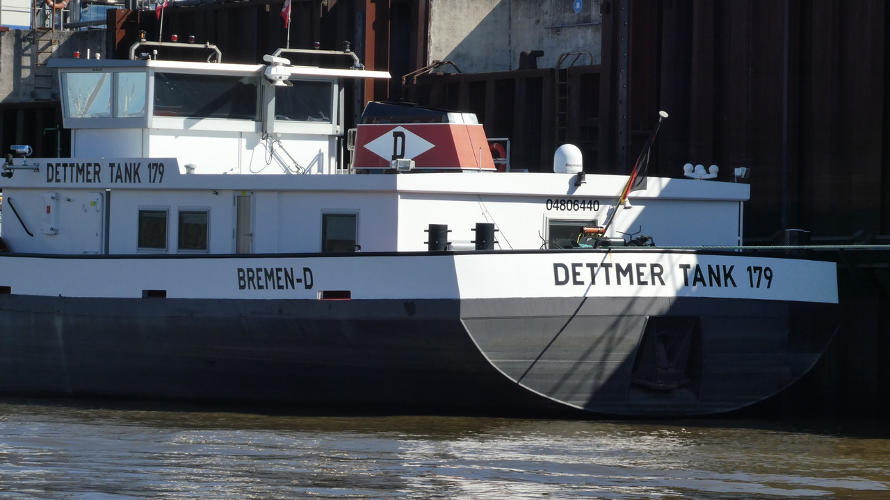 P1190268 (1940x1090)