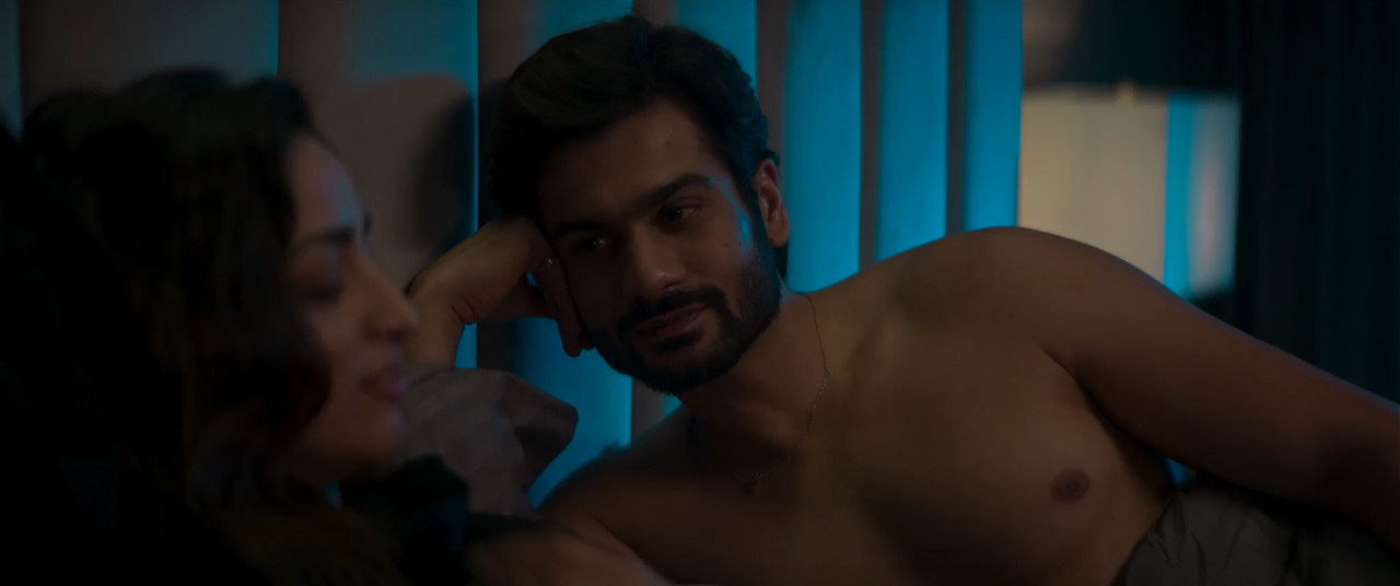 Chor Nikal Ke Bhaga 2023 WebRip [Hindi + Tamil + Telugu] 480p 720p ESub Screenshot