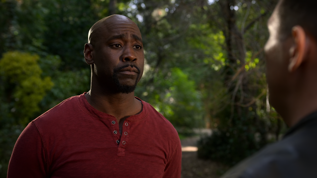 Lucifer.S05E12.Daniel.Espinoza.Naked.and.Afraid.1080p.10bit.NF.WEBRip.DDP5.1.HEVC-Vyndros.mkv_snapsh