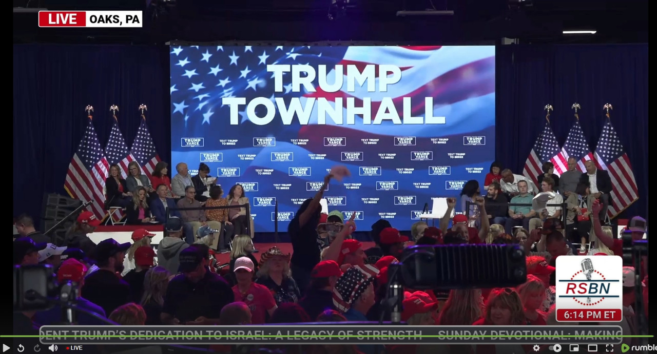 LIVE: President Trump to Host a Town Hall in Oaks, PA 10/14/24 6pE