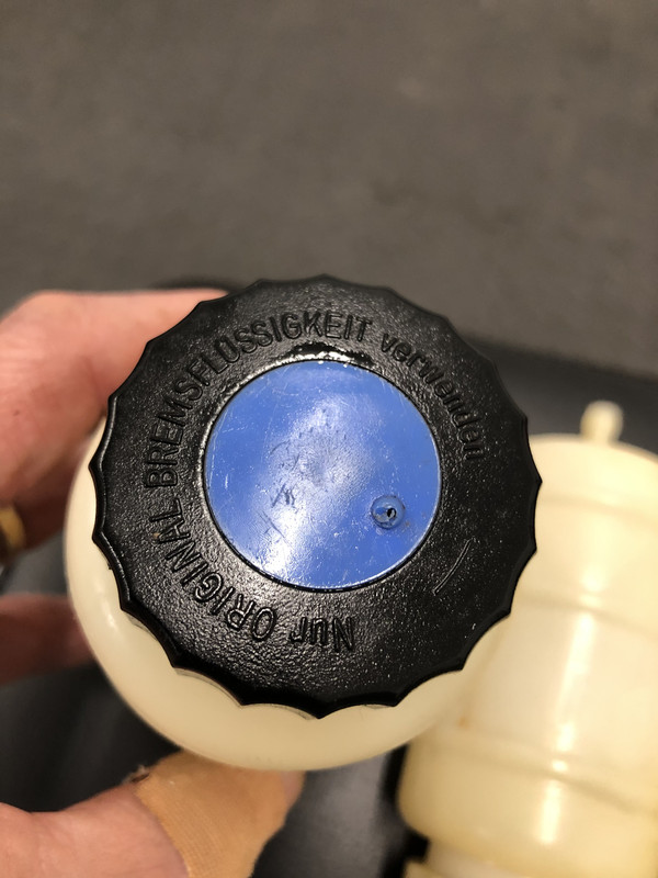 2E225FB9-4A23-46D4-89BA-10386FB90D13